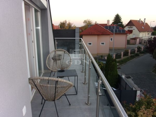 Eladó Budapest XXII. kerület Lakás (téglaépítésű)