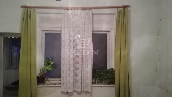 Eladó Budapest III. kerület Házrész