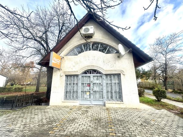 Eladó Dunaszekcső Üzlethelyiség