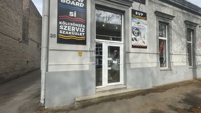 Pécs Gewerbe - Geschäftsräume - 89.000.000 HUF