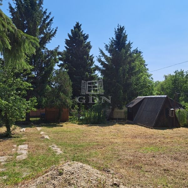 Eladó Balatonkenese Telek