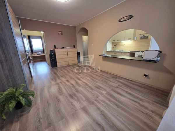 Eladó Veszprém Lakás