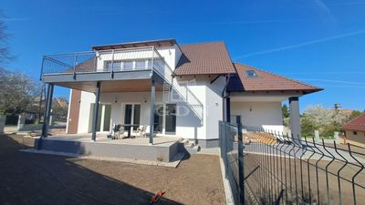 Balatonakarattya Lakás - 130.000.000 Ft