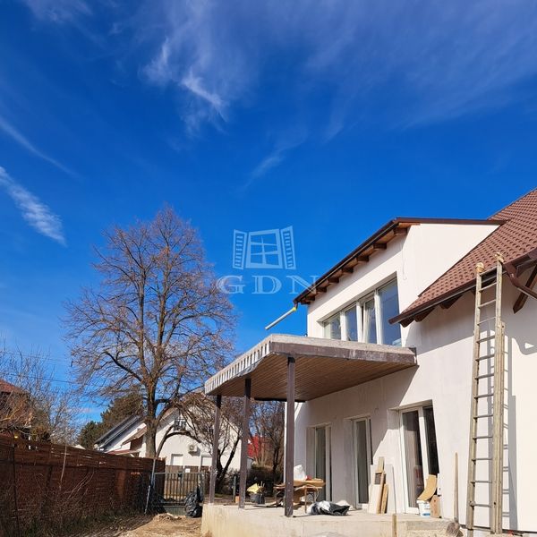 Eladó Balatonakarattya Lakás