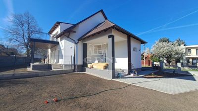 Balatonakarattya Lakás - 140.000.000 Ft