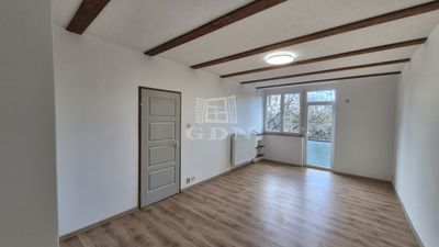 Várpalota Wohnung - 36.200.000 HUF