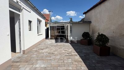 Veszprém Ikerház - 73.800.000 Ft