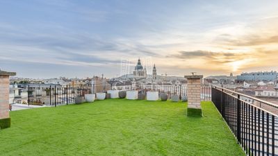 Budapest VI. kerület Lakás (téglaépítésű) - 385.140.000 Ft
