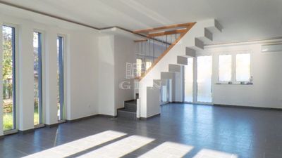 Balatonszárszó Частный дом - 123.000.000 HUF