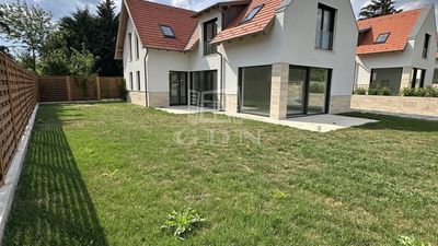 Nagykovácsi Doppelhaus - 275.000.000 HUF