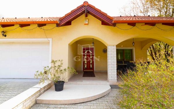 For sale Tordas Family House