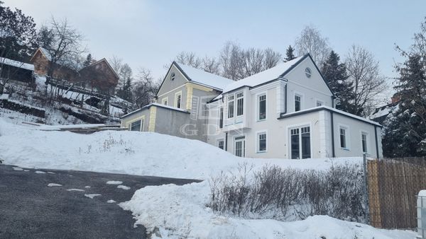 Eladó Csobánka Családi ház