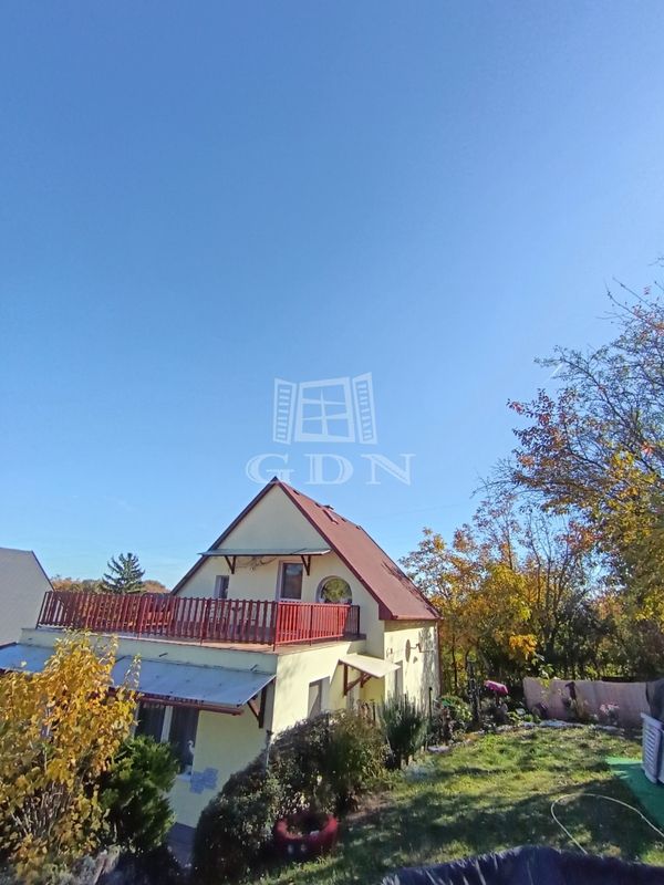 Eladó Érd Családi ház