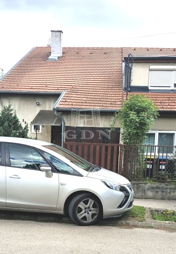 Eladó Budapest XXII. kerület Ikerház