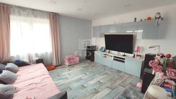 Eladó Tárnok Családi ház