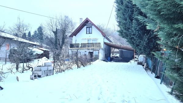 Eladó Solymár Családi ház