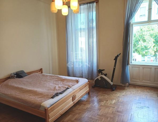 Eladó Budapest VII. kerület Lakás