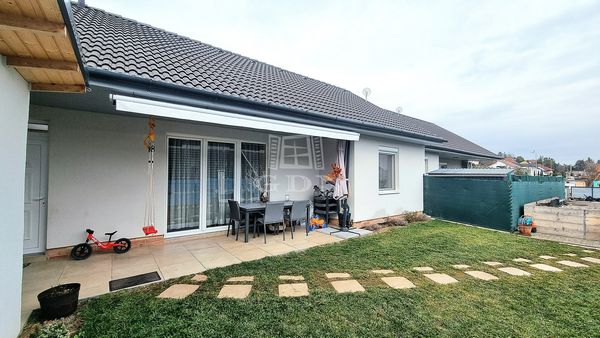 Eladó Szentendre Sorház