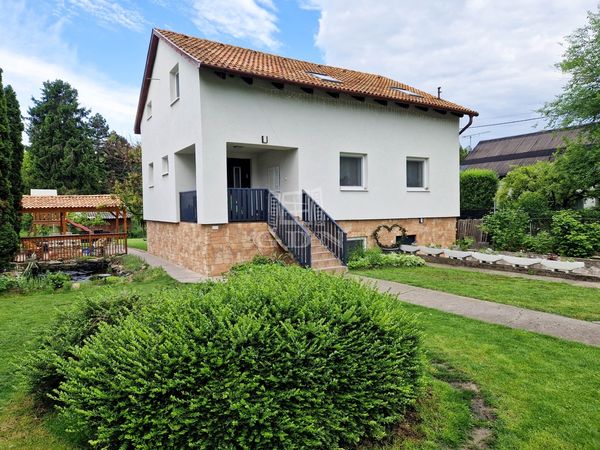 Eladó Tárnok Családi ház