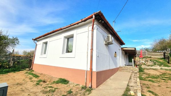 Eladó Hont Családi ház