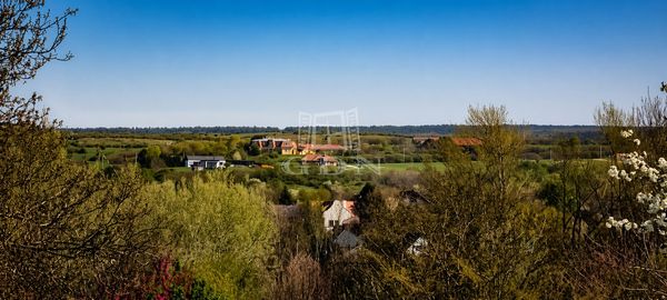 Eladó Sóskút Telek