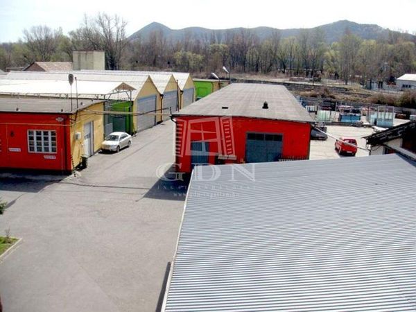 Kiadó Solymár Raktár