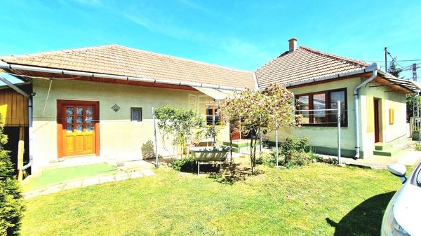 出卖 Perőcsény 家庭别墅