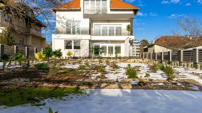 Budapest, XVI. kerület Lakás - 99.000.000 Ft