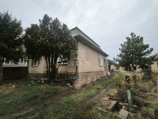 For sale Valkó Family House