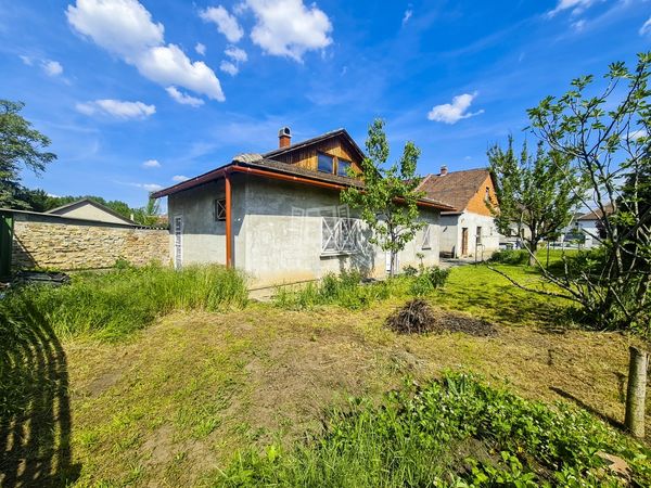 Vânzare Budapest XV. kerület Casa Familiala