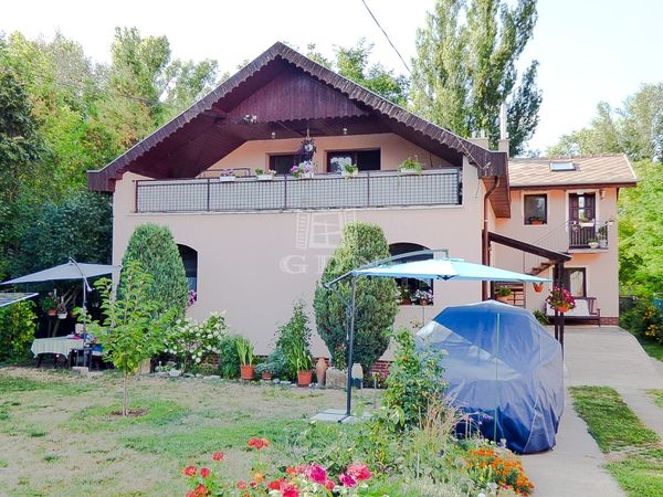 Eladó Budapest XVII. kerület Házrész