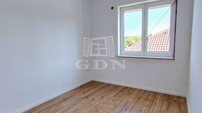 Mogyoród Ikerház - 94.900.000 Ft