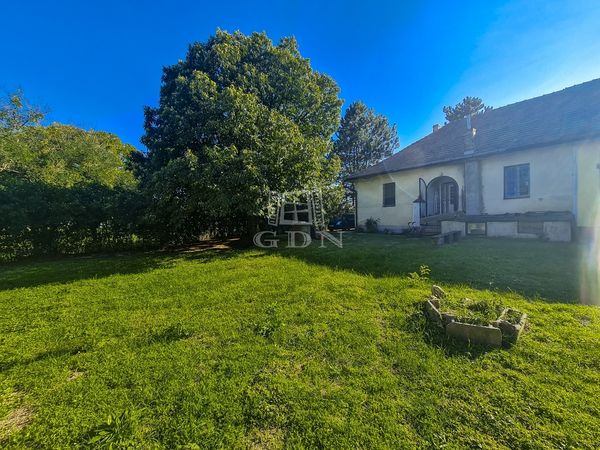 出卖 Sülysáp 家庭别墅