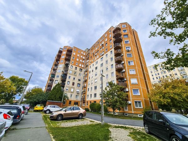 Eladó Dunakeszi Lakás (panel)