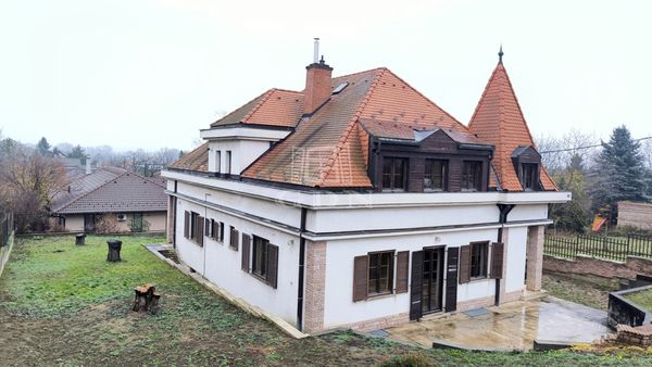 Eladó Tahitótfalu Családi ház