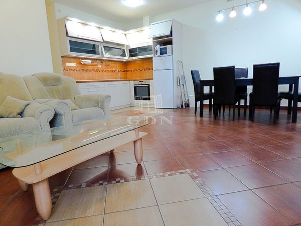 Eladó Budapest XVIII. kerület Lakás