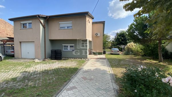 Eladó Gyömrő Családi ház