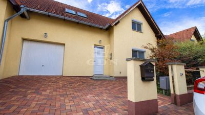 Veresegyház Sorház - 131.900.000 Ft