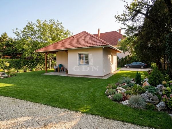 Eladó Dunakeszi Családi ház