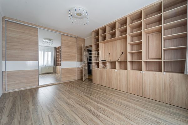 Vânzare Budapest XV. kerület Apartament