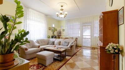 Pécel Ikerház - 89.000.000 Ft