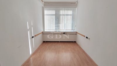 Budapest, XV. kerület Iroda - 25.804 Ft