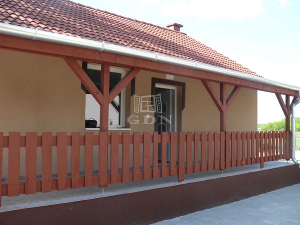 Vânzare Örkény Casa Familiala
