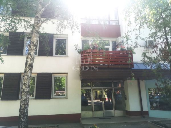 Eladó Lajosmizse Lakás (téglaépítésű)