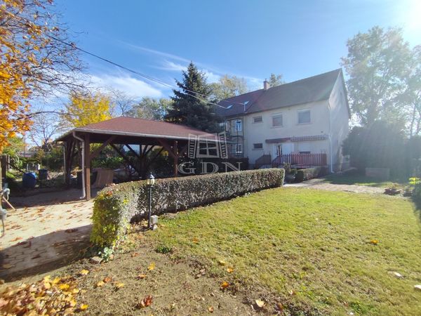 Eladó Kecskemét Ikerház