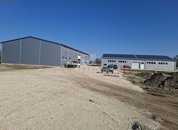 Eladó Kecskemét Raktár