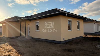 Kecskemét Családi ház - 78.900.000 Ft