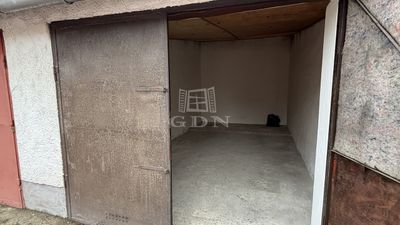 Kecskemét Garázs - 7.900.000 Ft