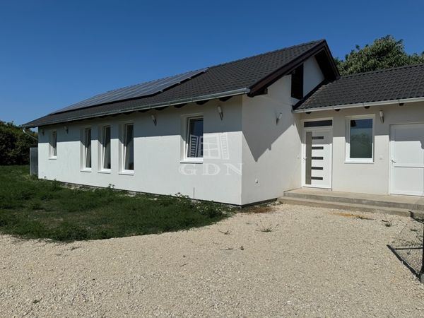 Verkauf Pusztaszabolcs Doppelhaus