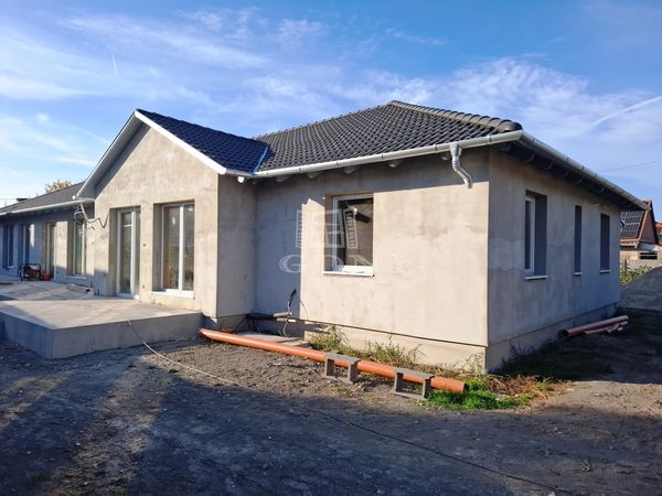 Vânzare Kiskunlacháza Primărie